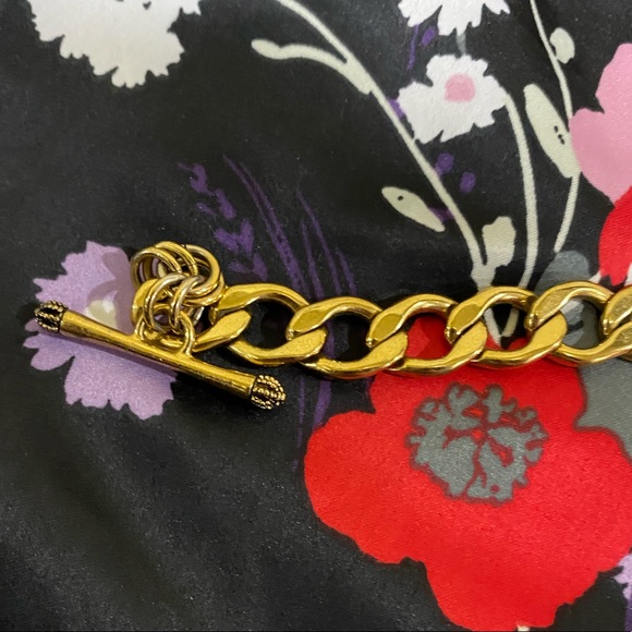 Juicy Couture Gold Tone Chain Hear Charm Bracelet - Picture 7 of 11